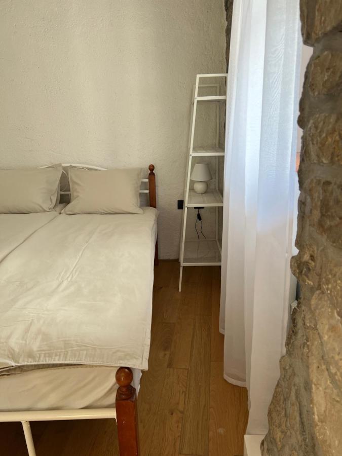 Guesthouse 45 Dutovlje Eksteriør billede