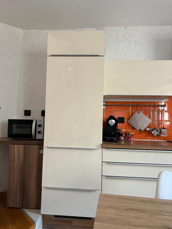 Guesthouse 45 Dutovlje Eksteriør billede